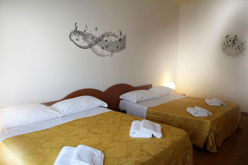 B&B Music Milan Exterior photo